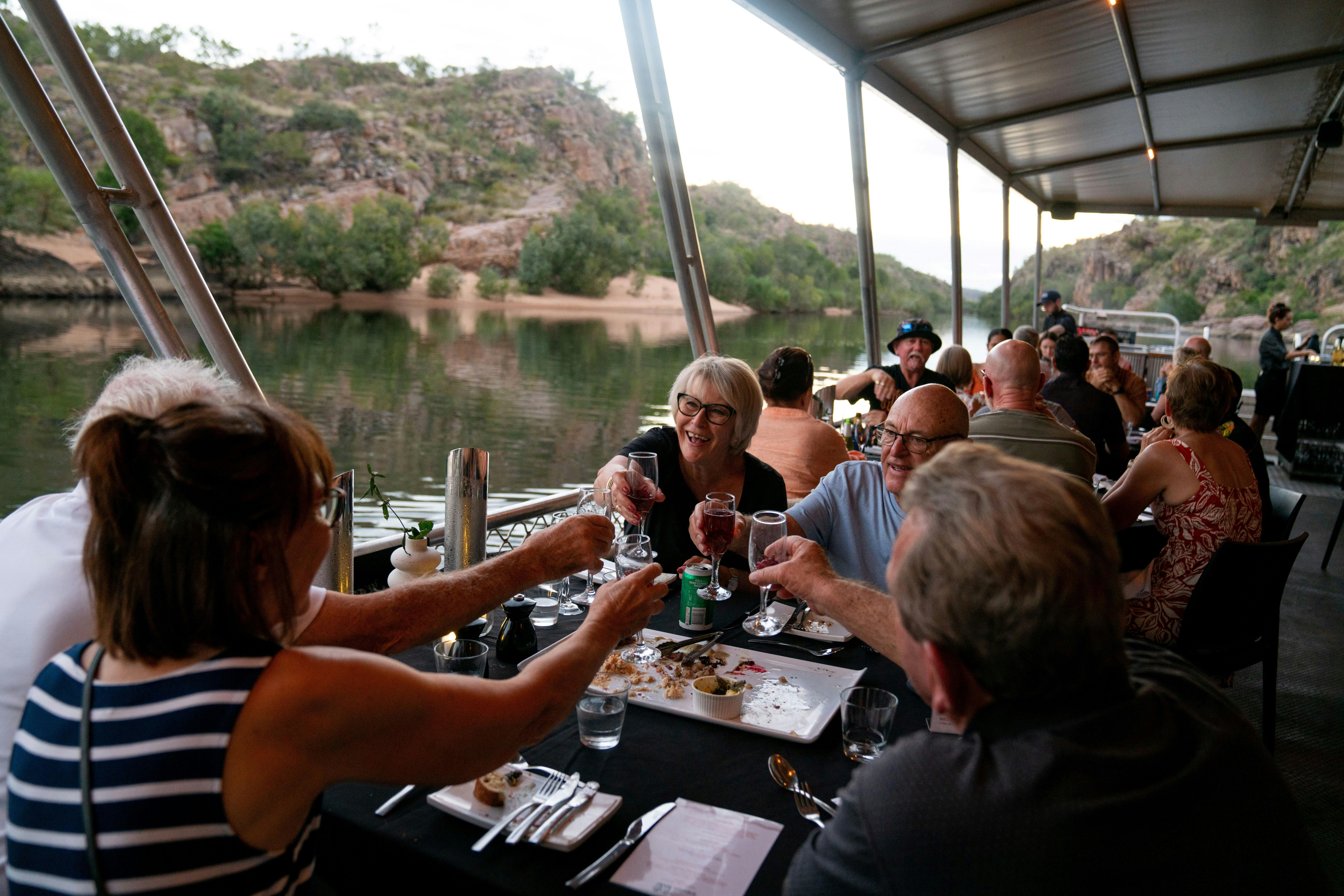 Nabilil Dreaming Sunset Dinner Tour