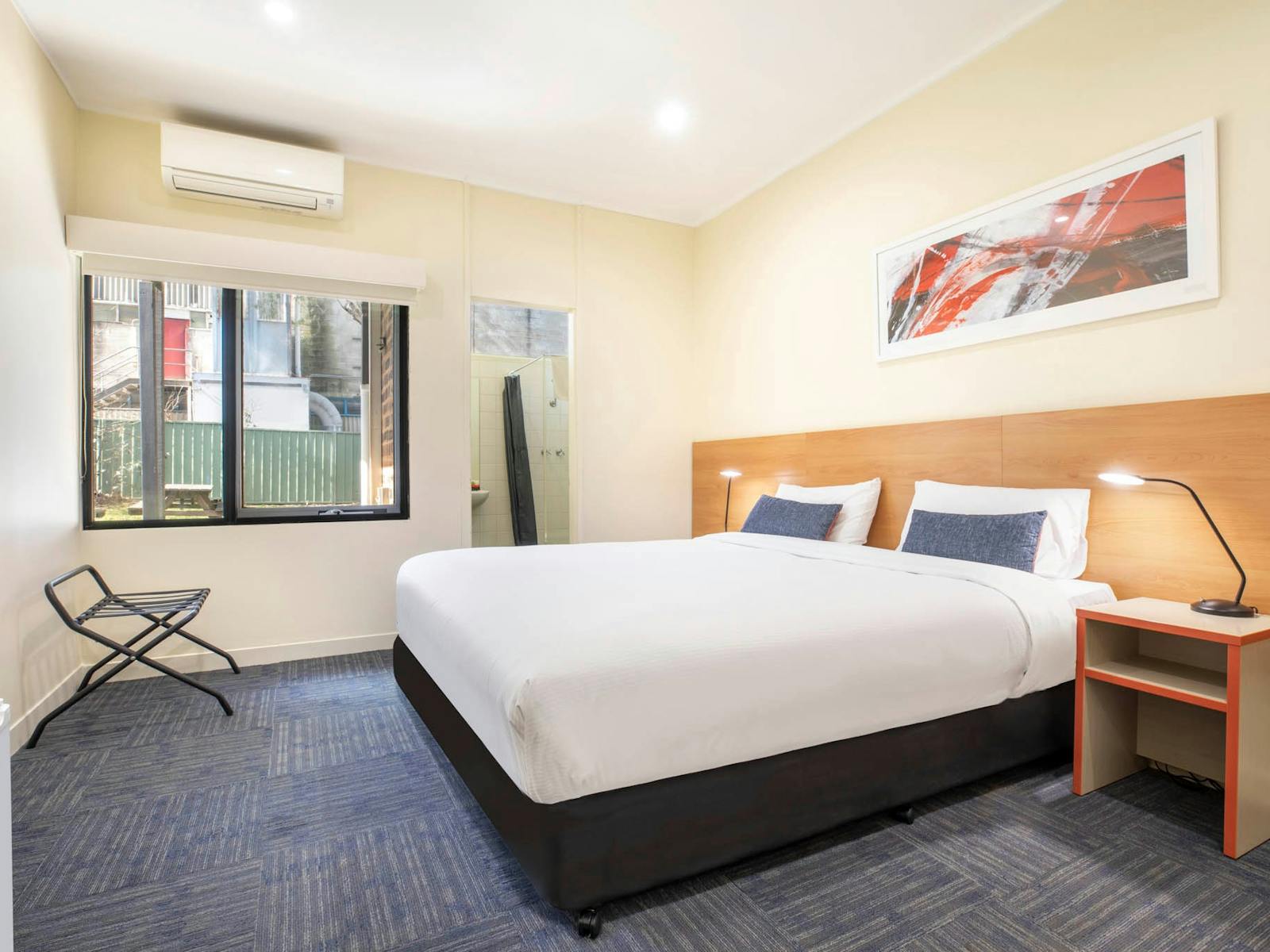 Nightcap at High Flyer Hotel