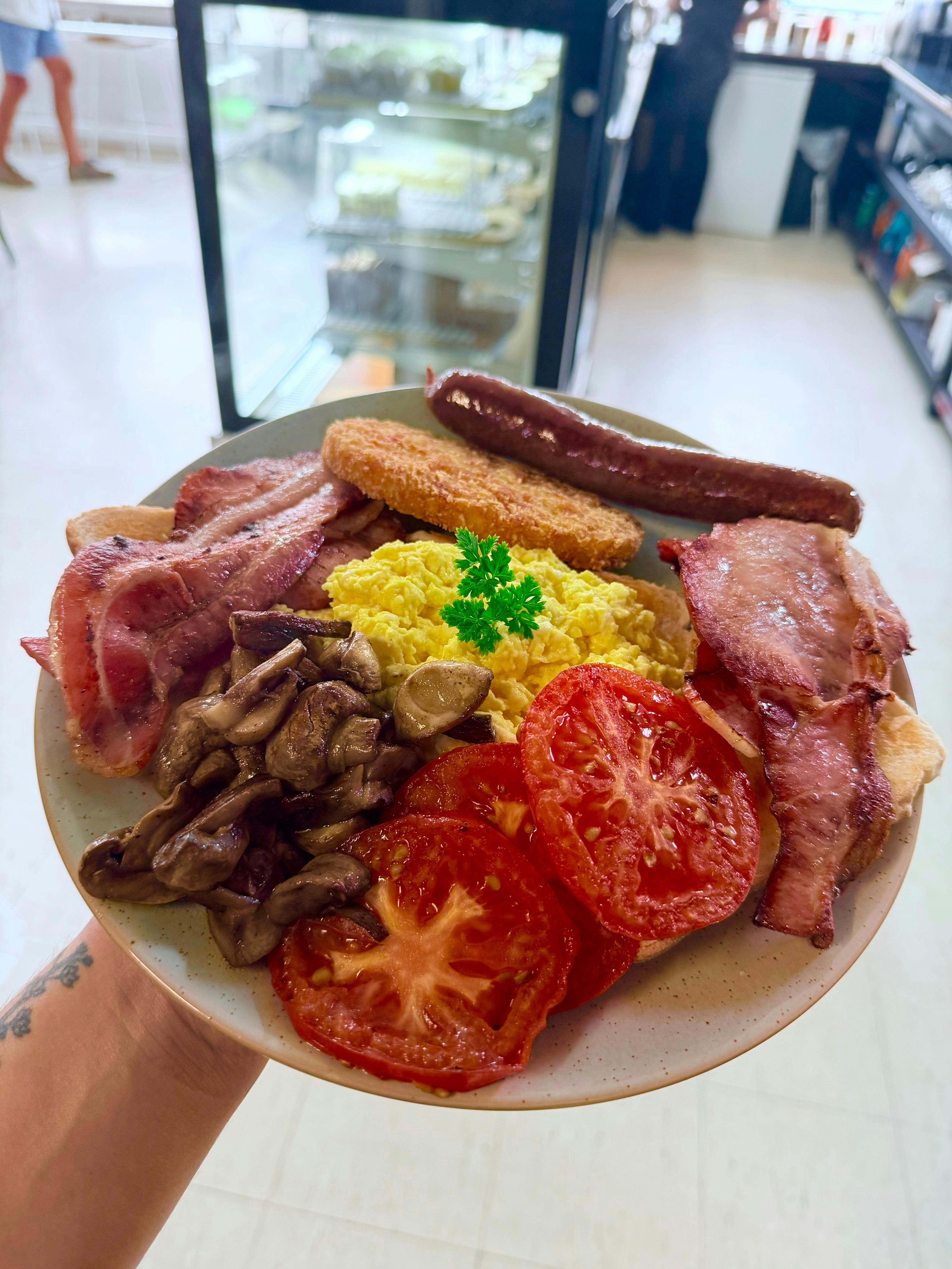 Beryls BIg Breakfast, scrambled