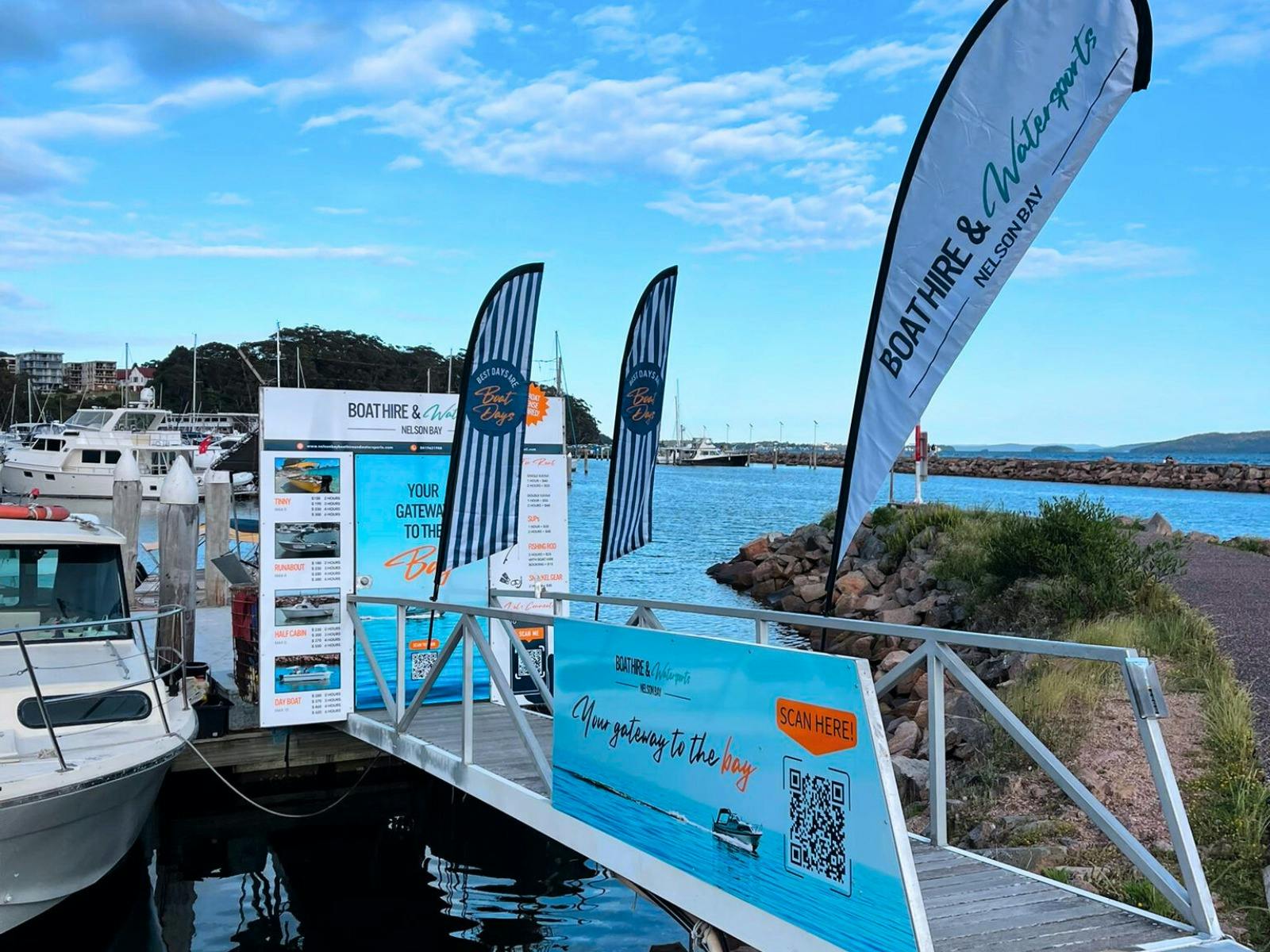 Warm welcome from the jetty