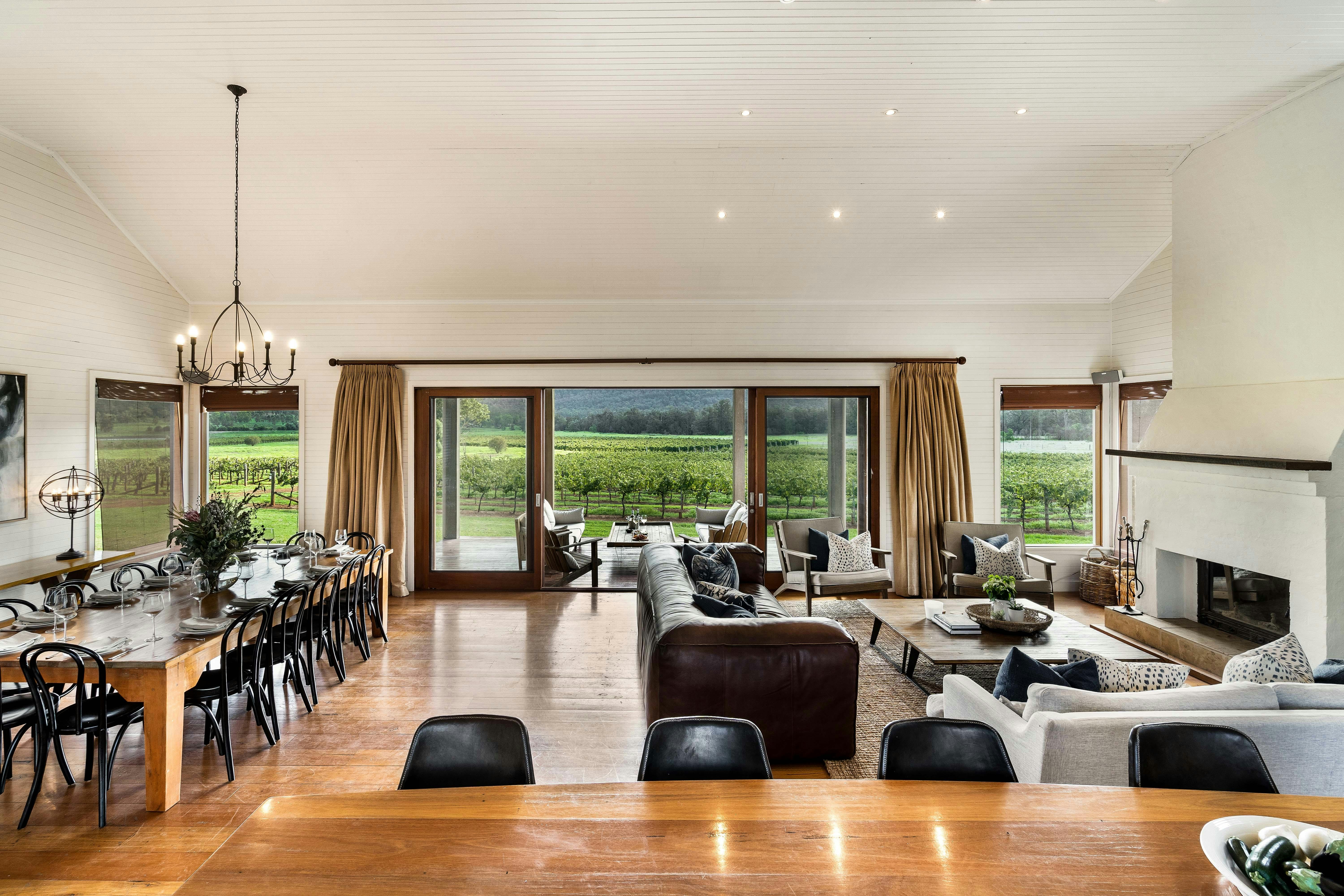 Arenridge - Dining Lounge Area