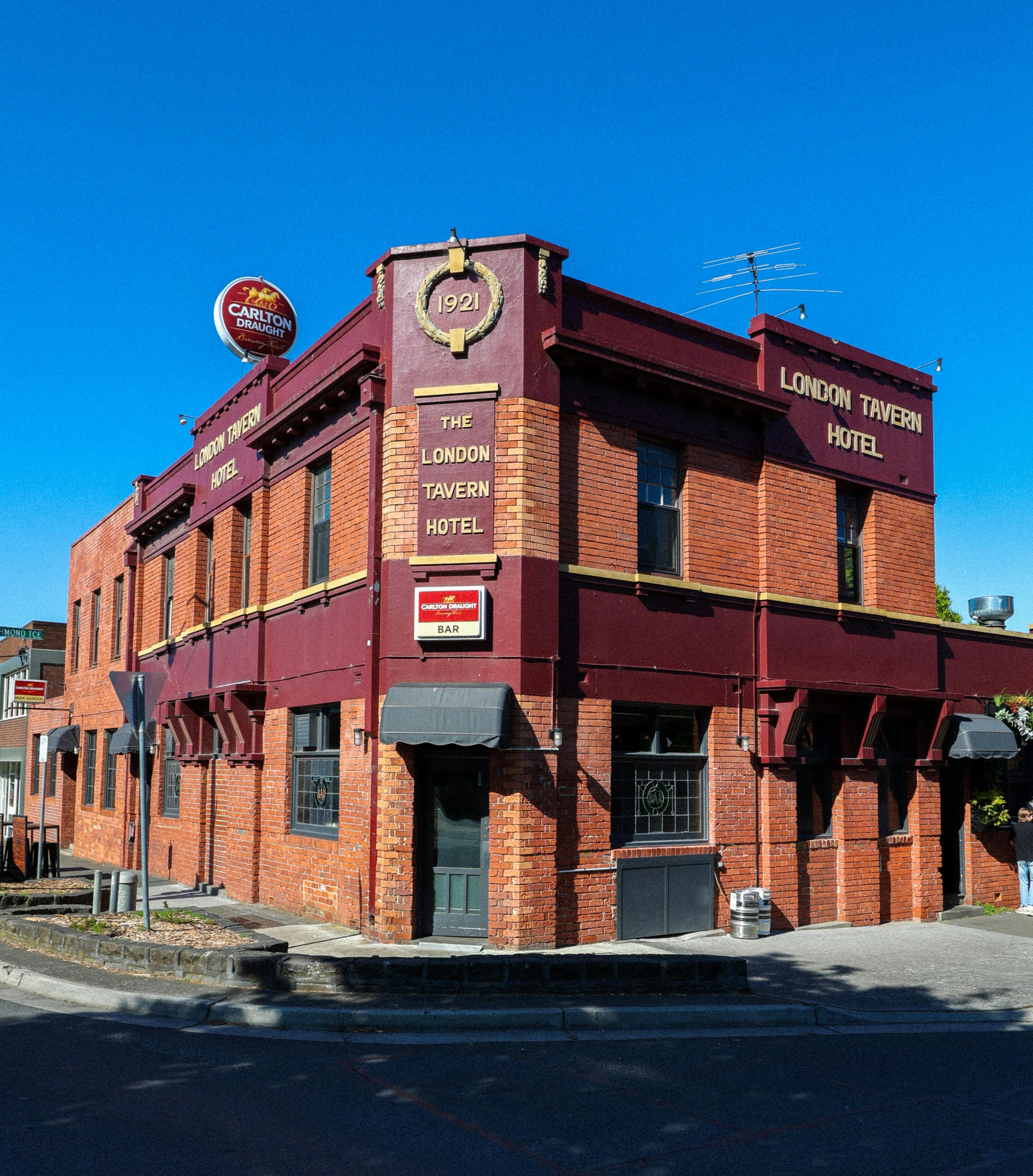 The London Tavern Hotel