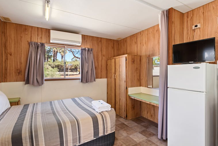 Economy External Ensuite Unit