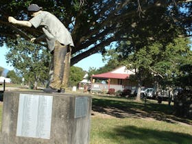 Canecutter plinth with name plates