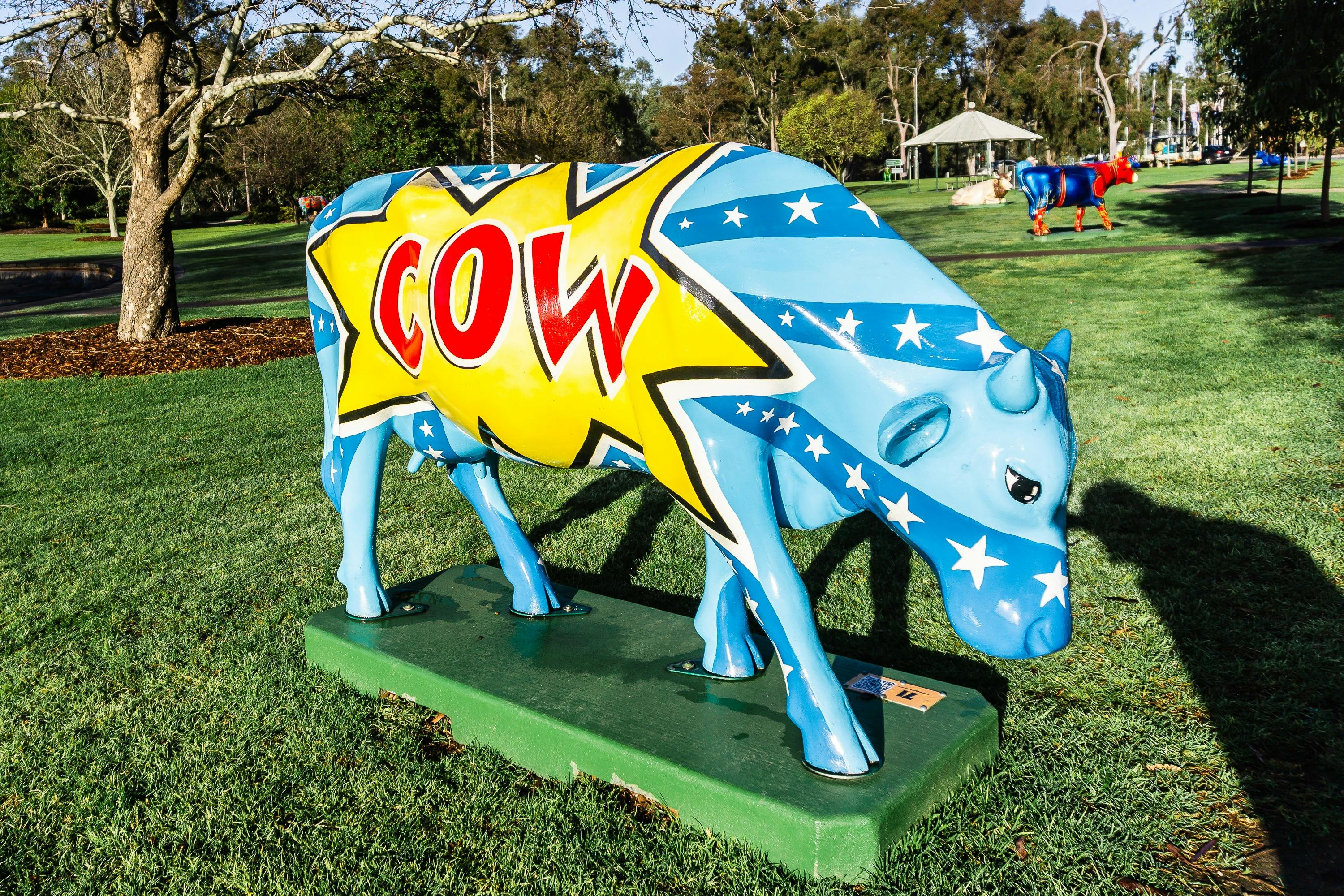 Pow Cow - Moooving Art