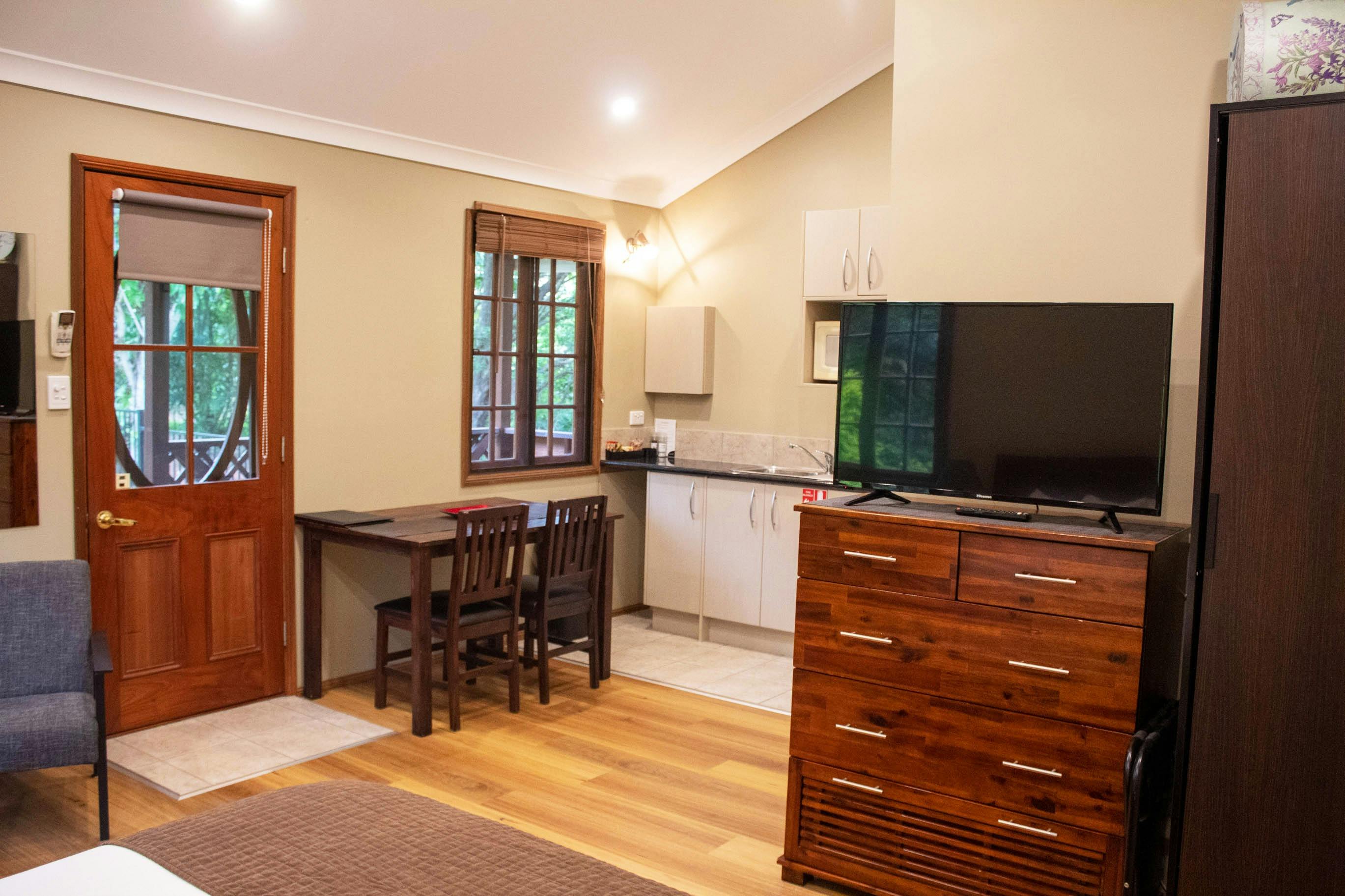 Sunshine Valley Cottages