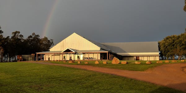 A Pizza and Paella Picnic at Frankland Estate