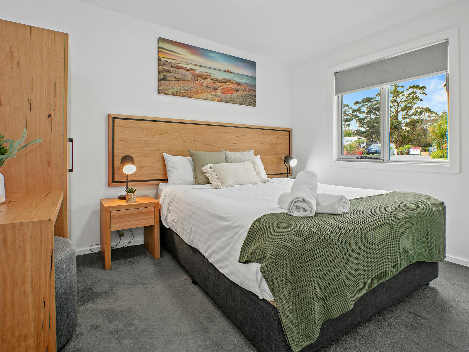 Bay View Cabin | Tasman Holiday Parks - St Helens