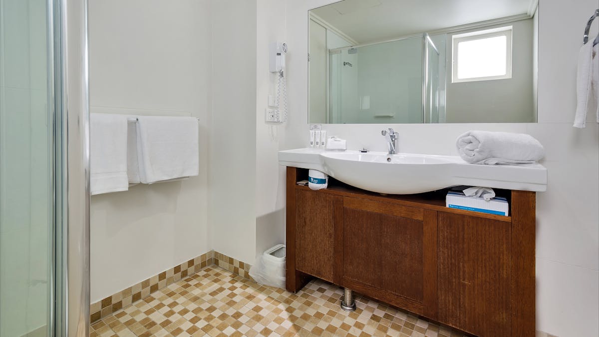 Spacious Bathroom