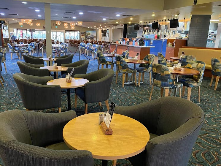 Corvettes Cafe lounge area