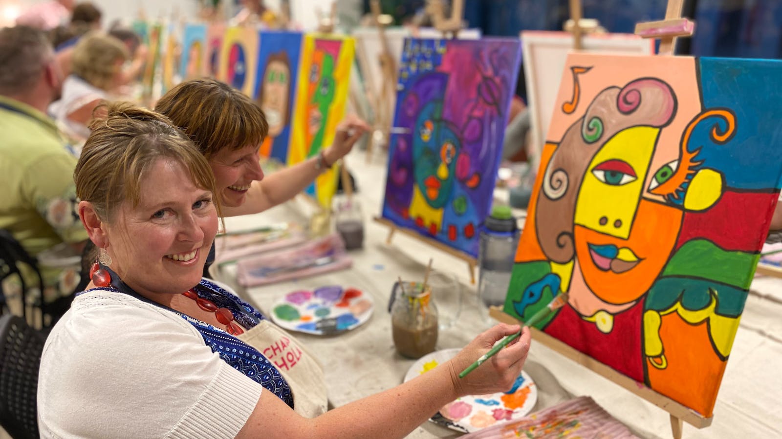 Come and Paint your Mate at a Prosecco with Picasso session at Archaica Schola