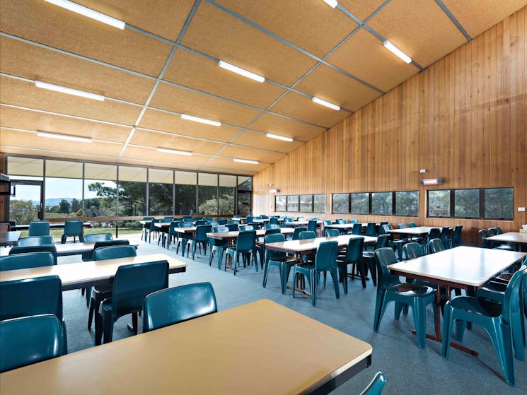 Large dining room seating up to 100 people