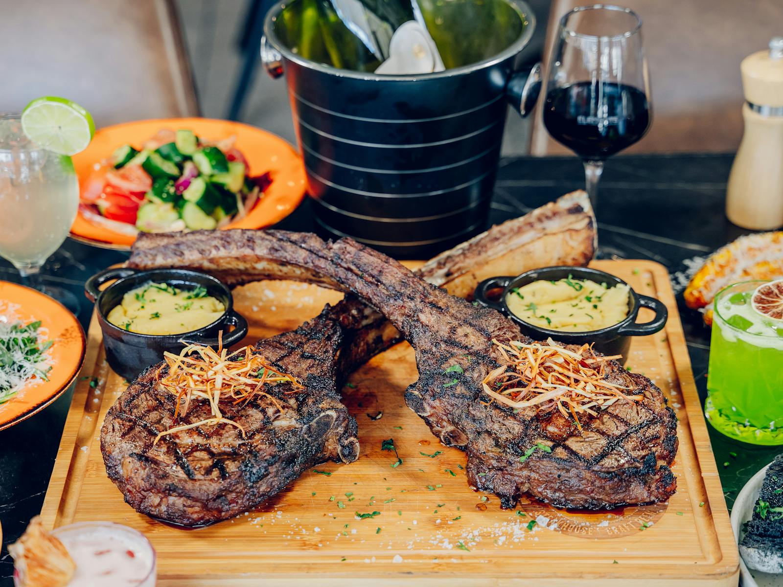 Elements Bar and Grill