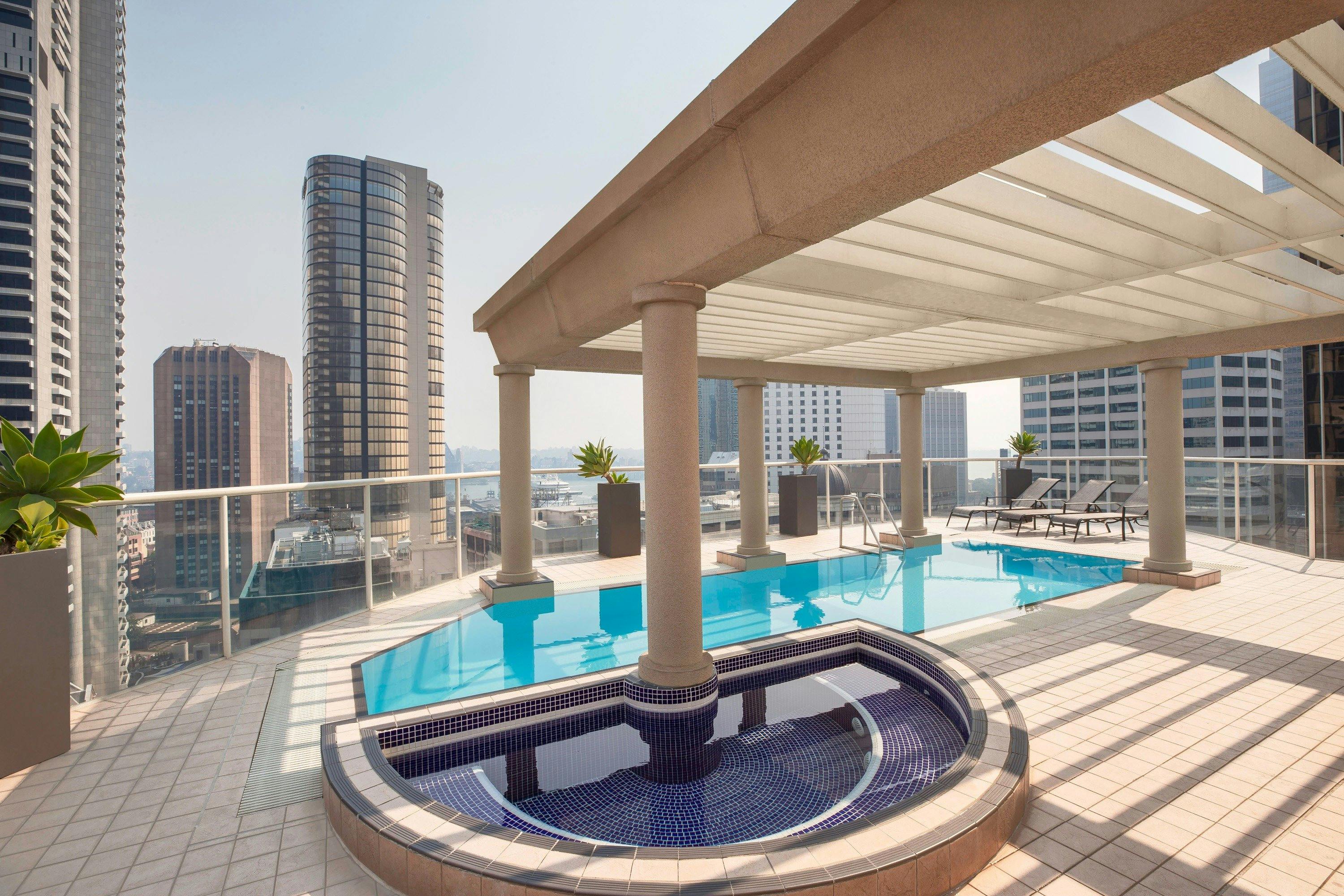 スイミングプール