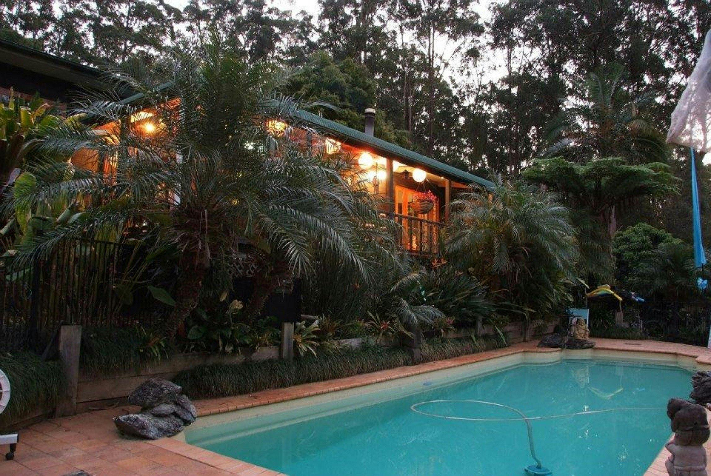 ヤラレンリトリート