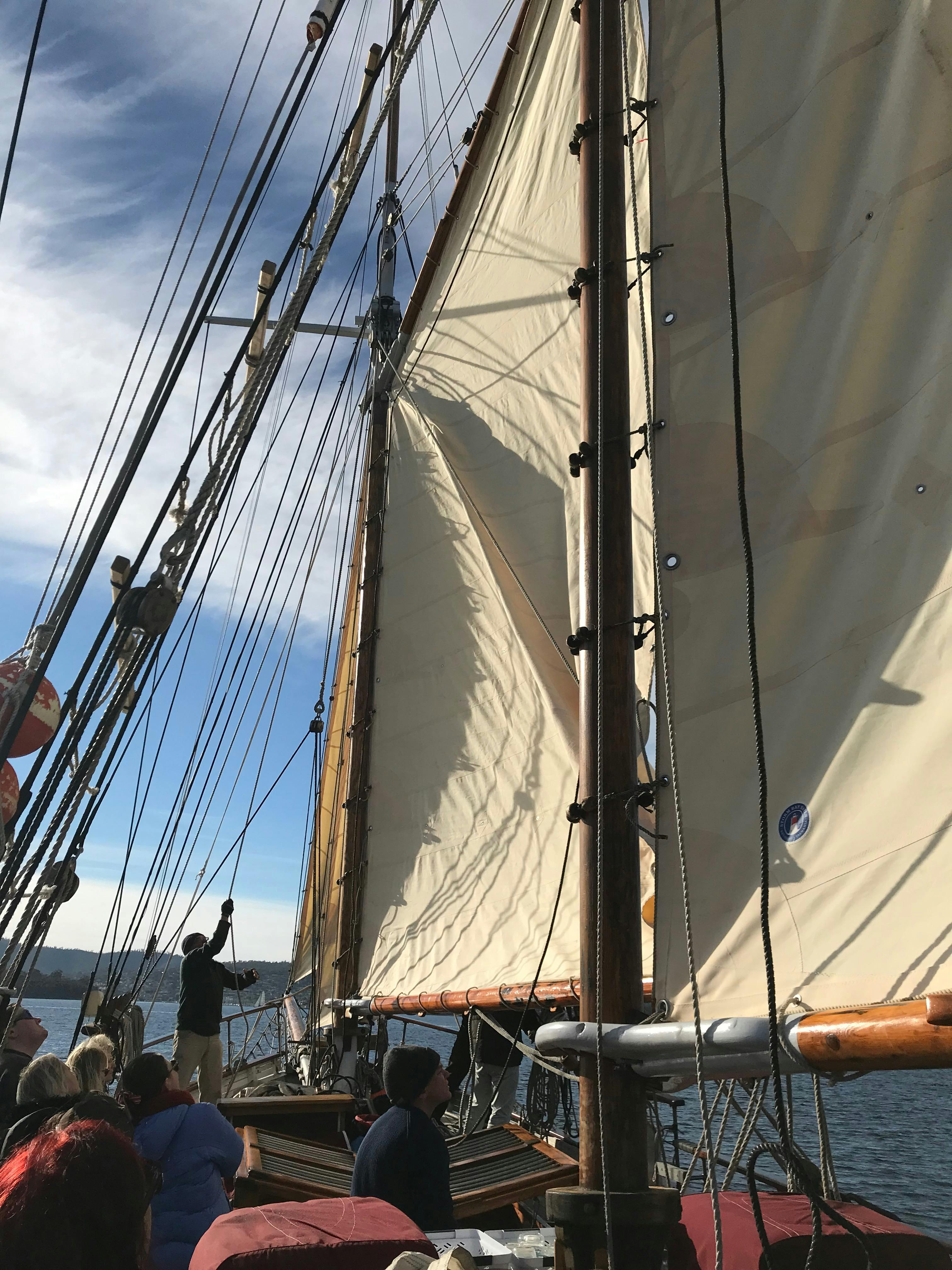 hobart sailing tours