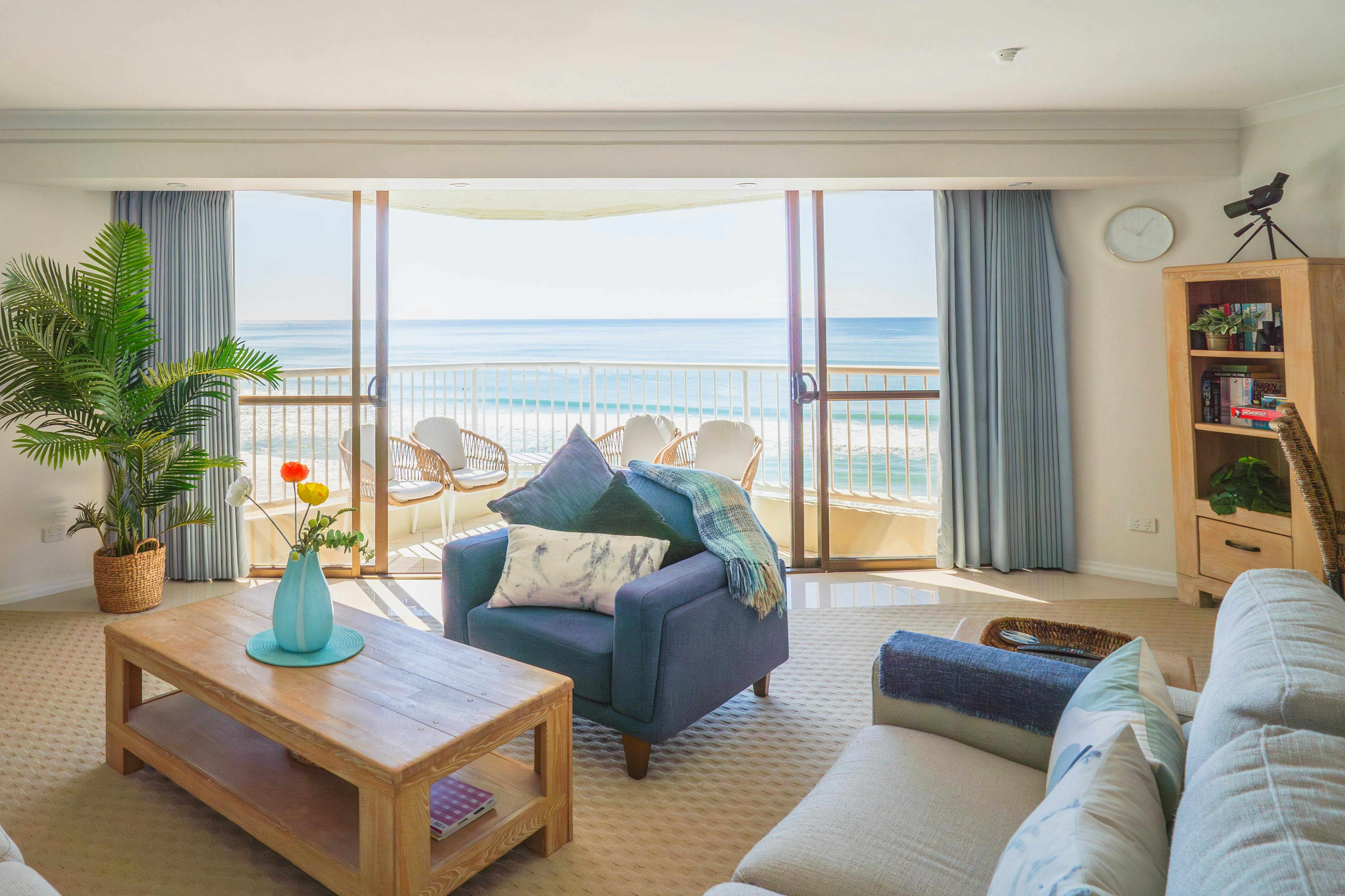 Absolute beachfront apartments