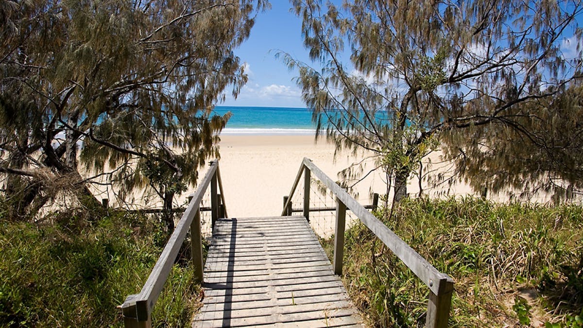 Direct access to the boardwalk and beach