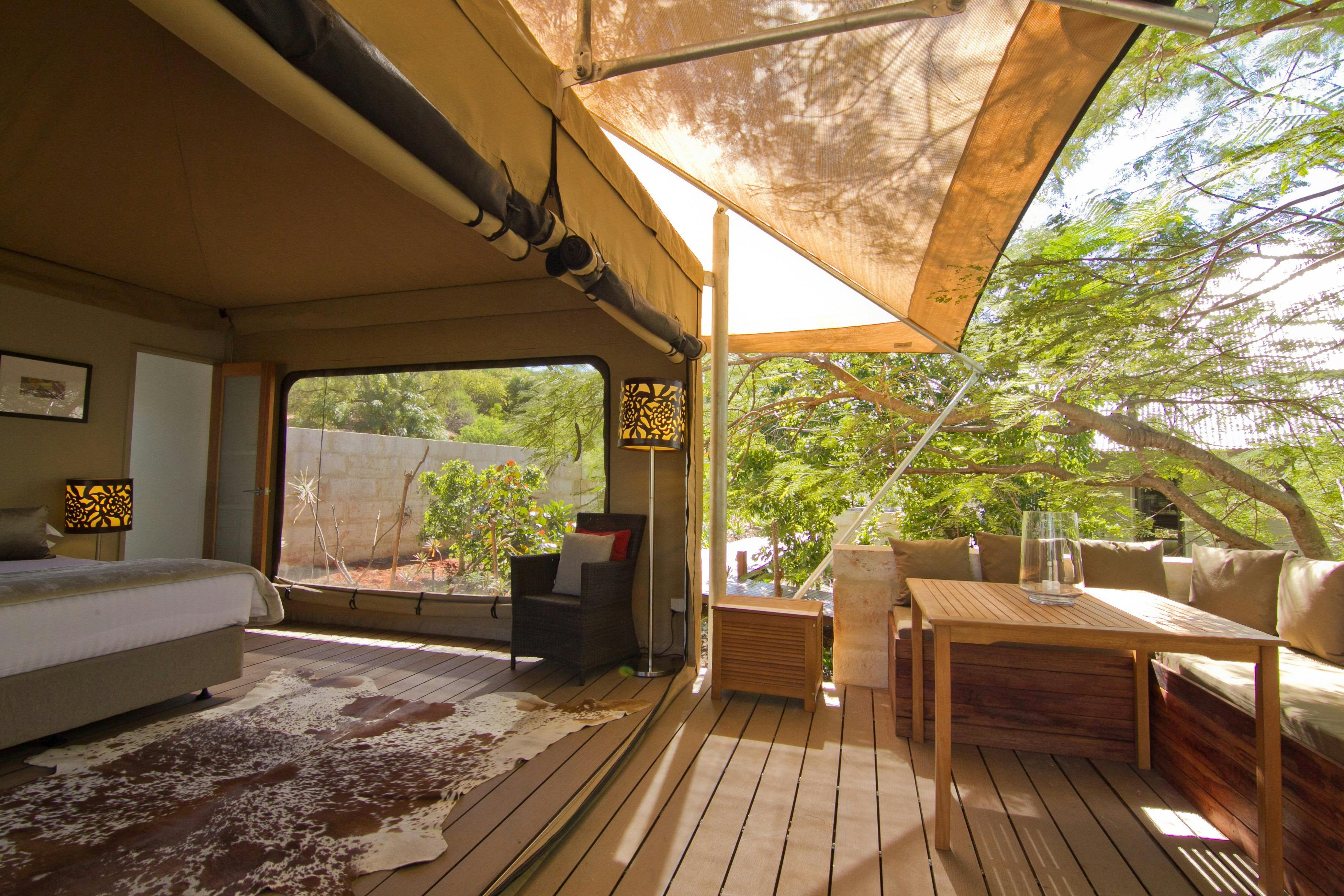 Luxury Safari Queen Tent with Air-Conditioning