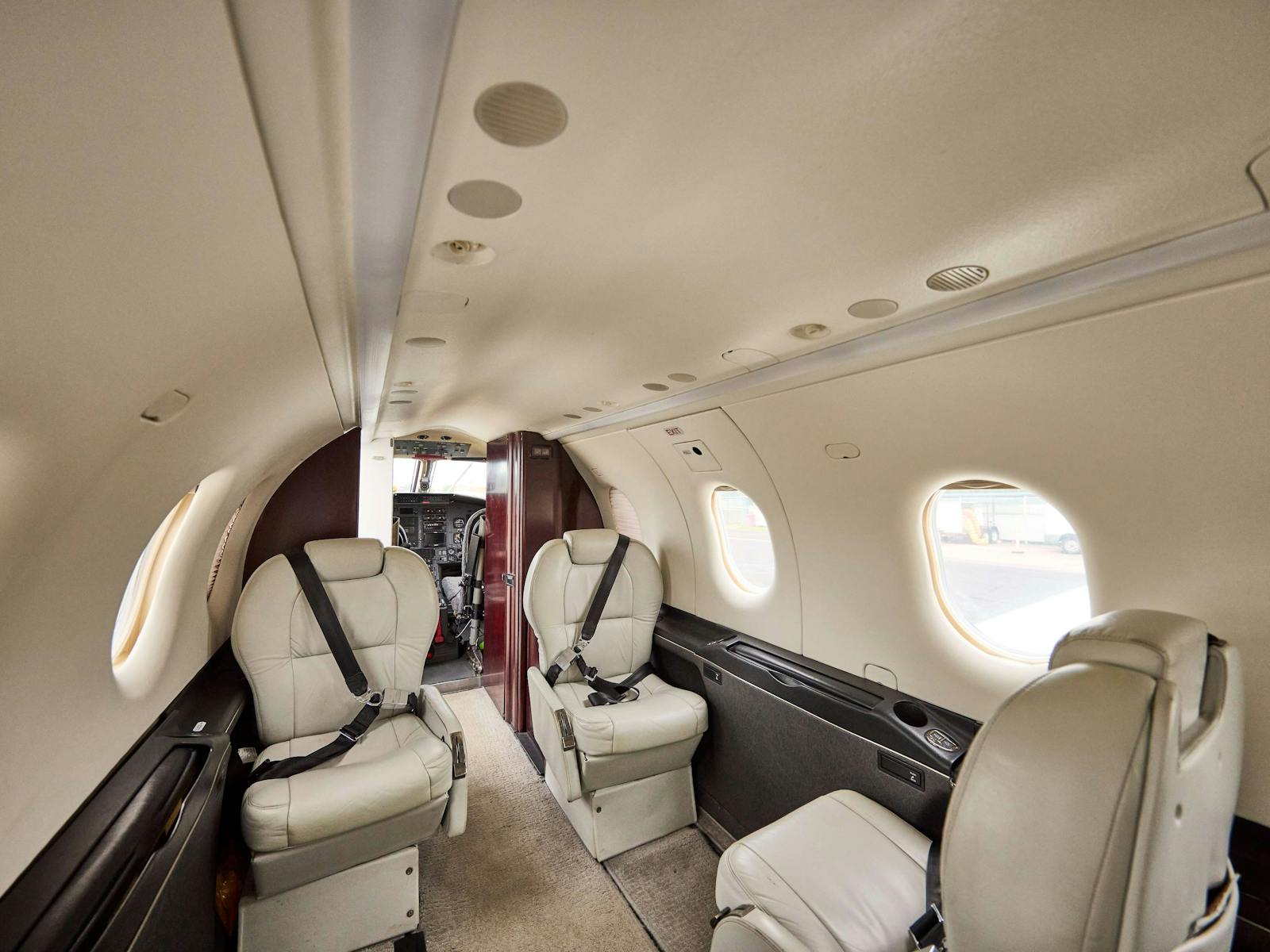 Interior Air Adventure Pilatus PC12