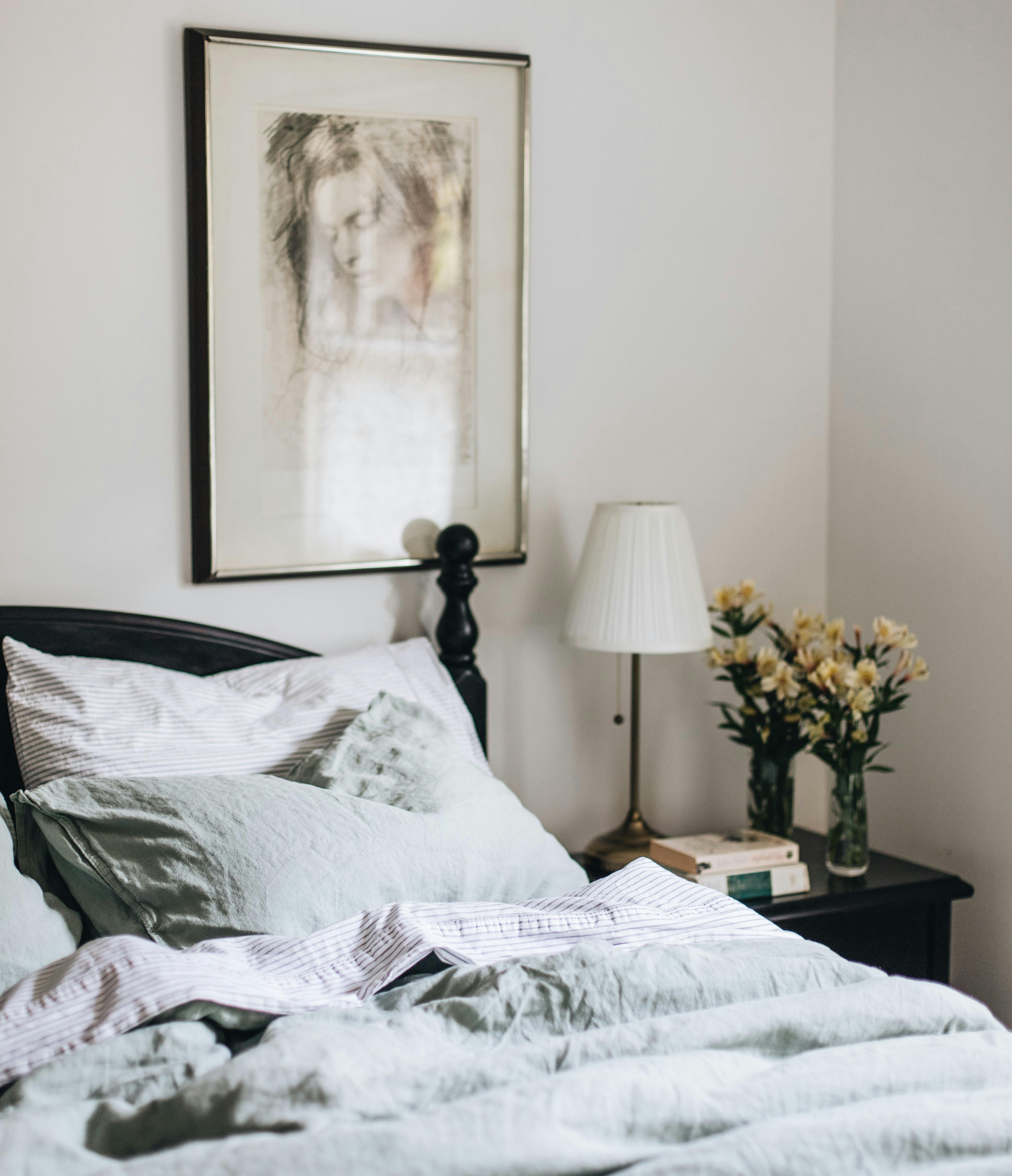 Queen bedroom with luxury linen