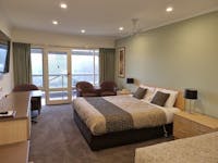 Executive King Twin Room comprises of king bed and single bed