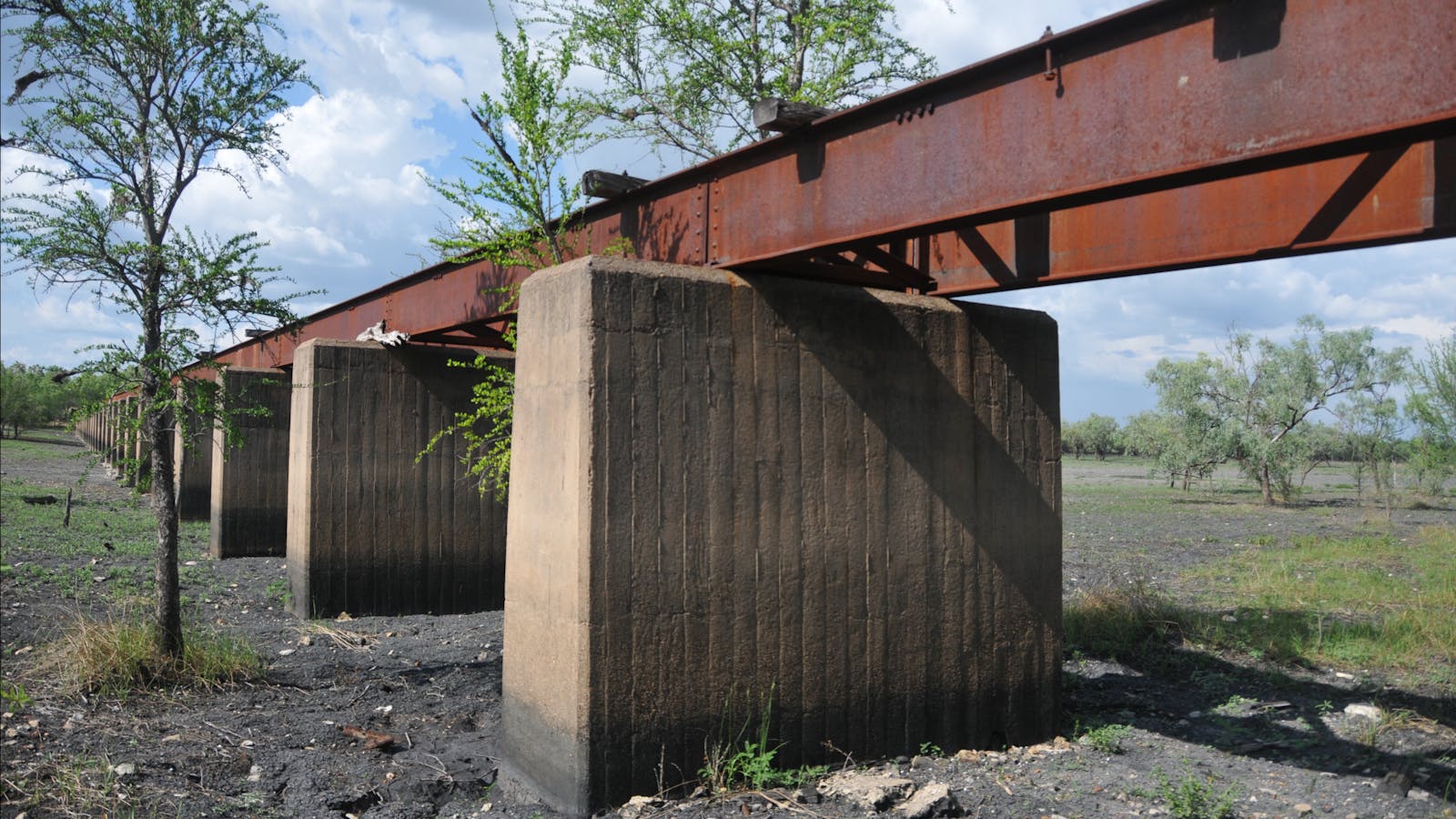 Warloch Ponds Railway Bridge