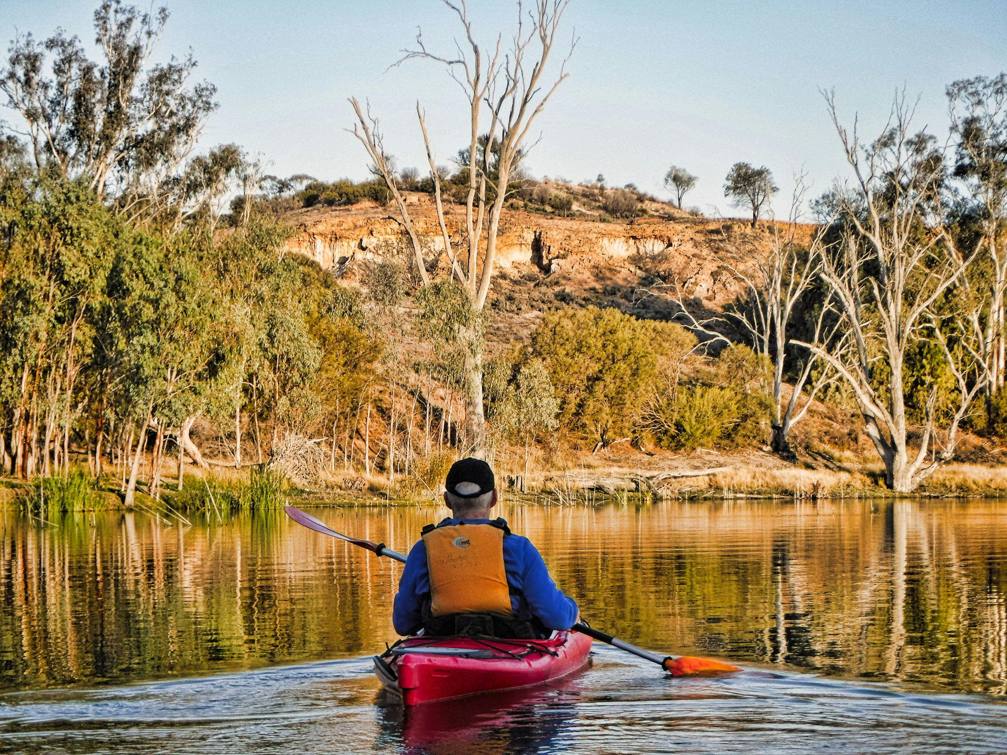 Hiden cliffs on wetland lakes