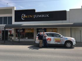 South Aussie with Cosi visits MiniJumbuk