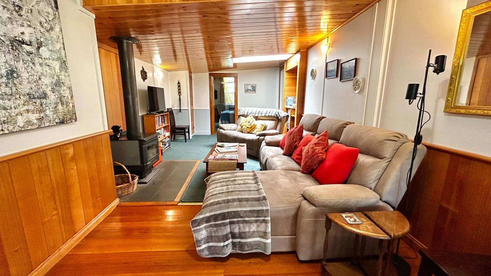 Hamlet Suite Lounge Area