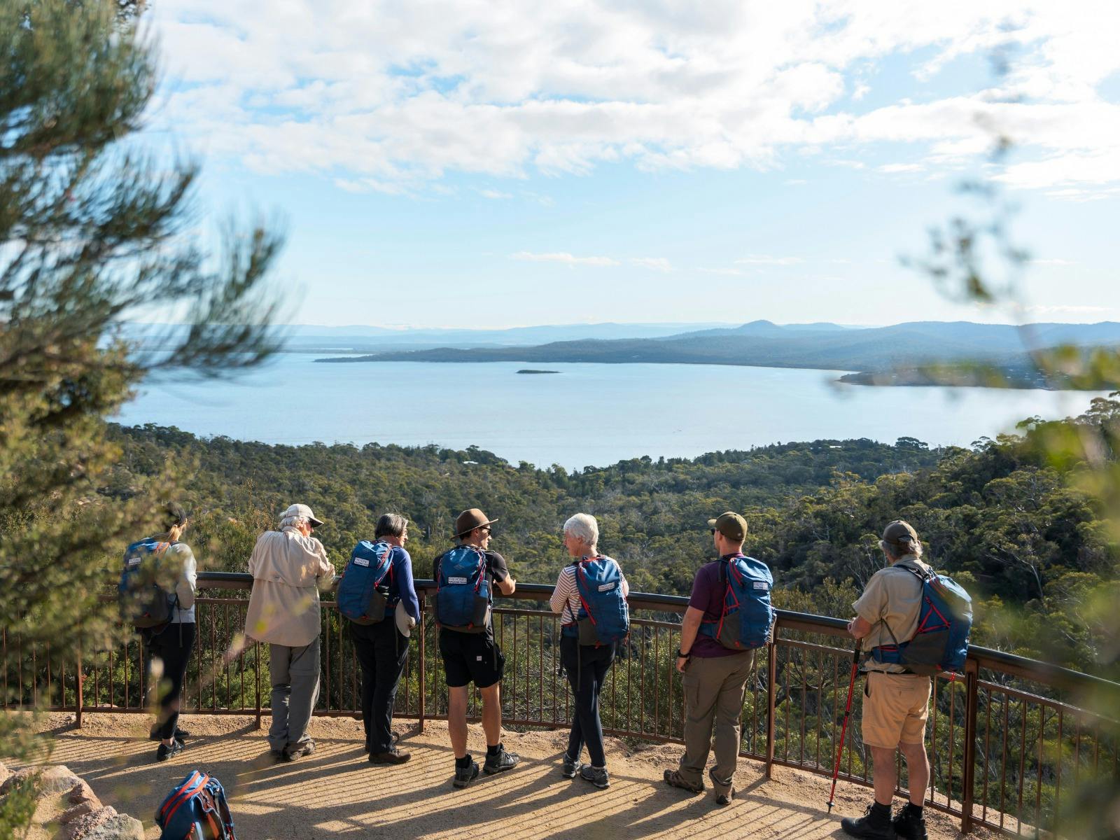group at great oyster bay lookout