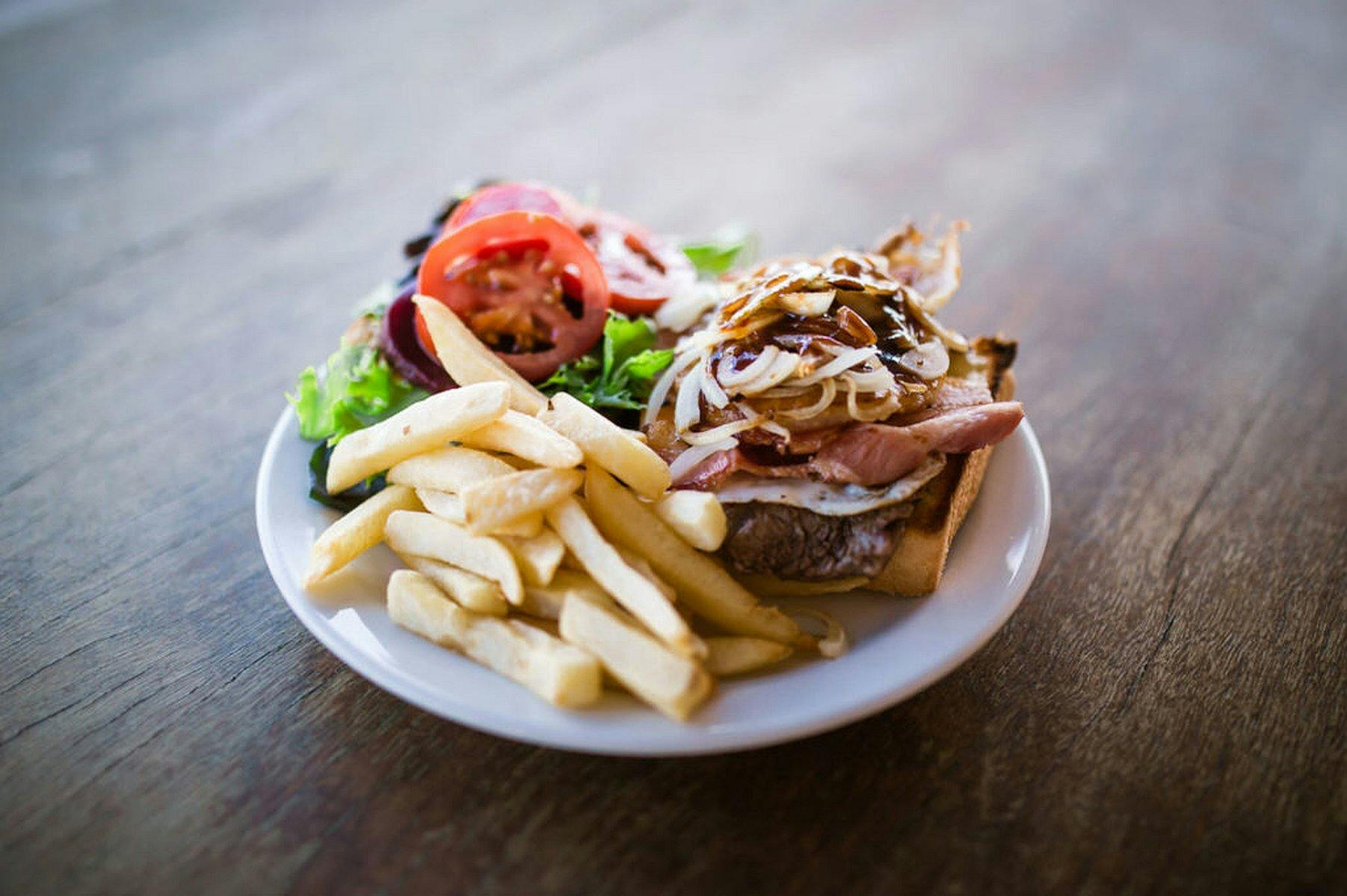 Bank Hotel Dungog dining