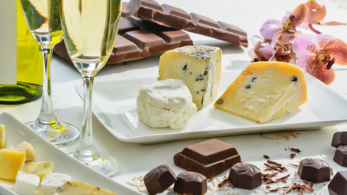 Wine, cheese and chocolate pairing