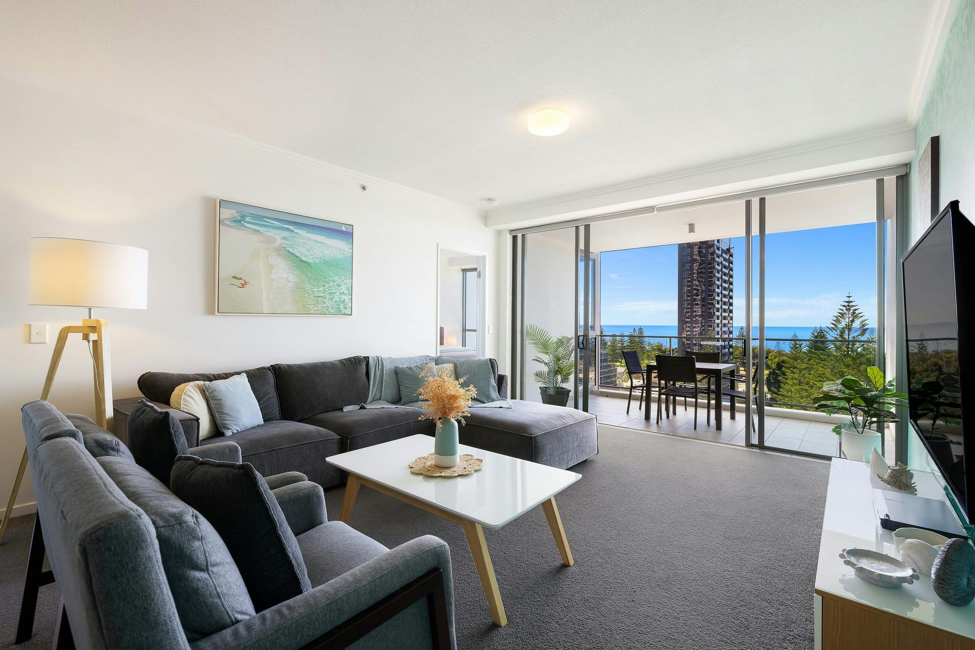 2 Bedroom 2 Bathroom Ocean View Apartment