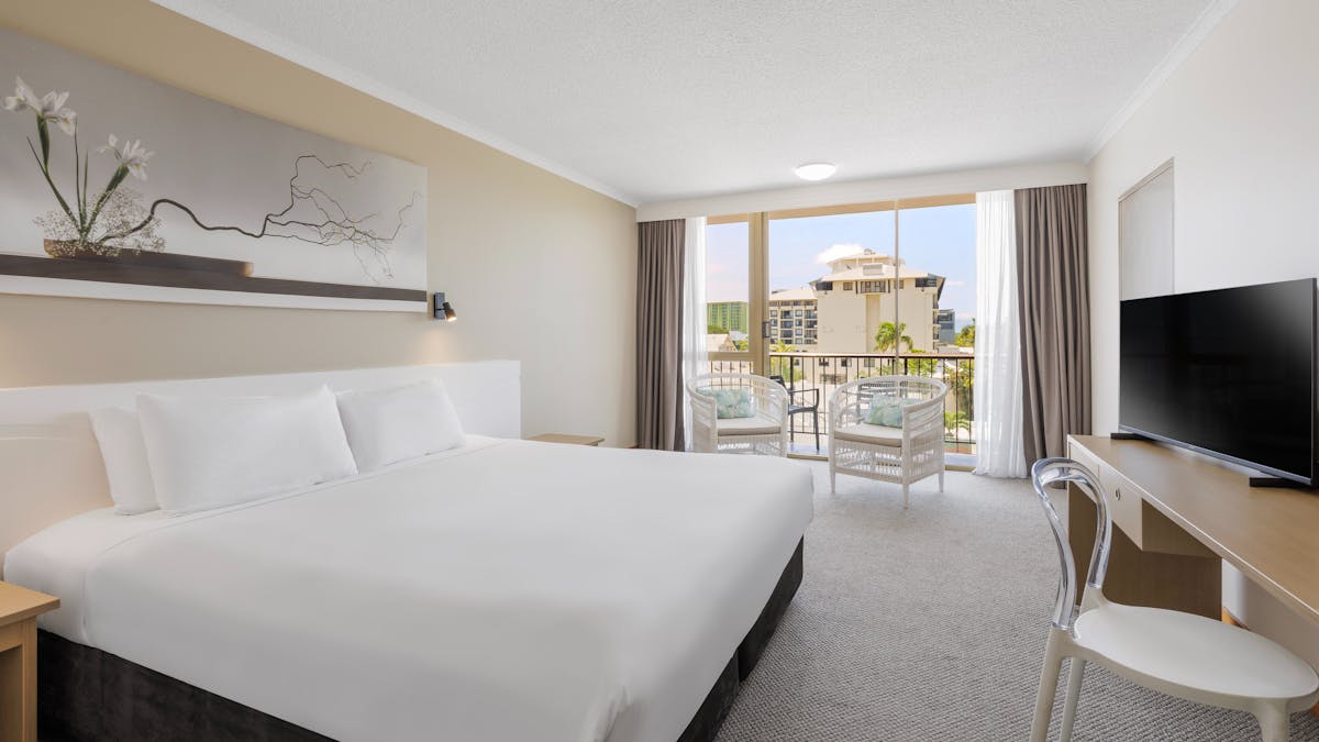 Superior King Balcony Room