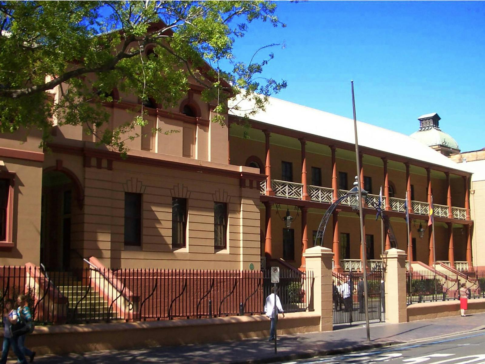 Colonial Architecture on Macquarie St
