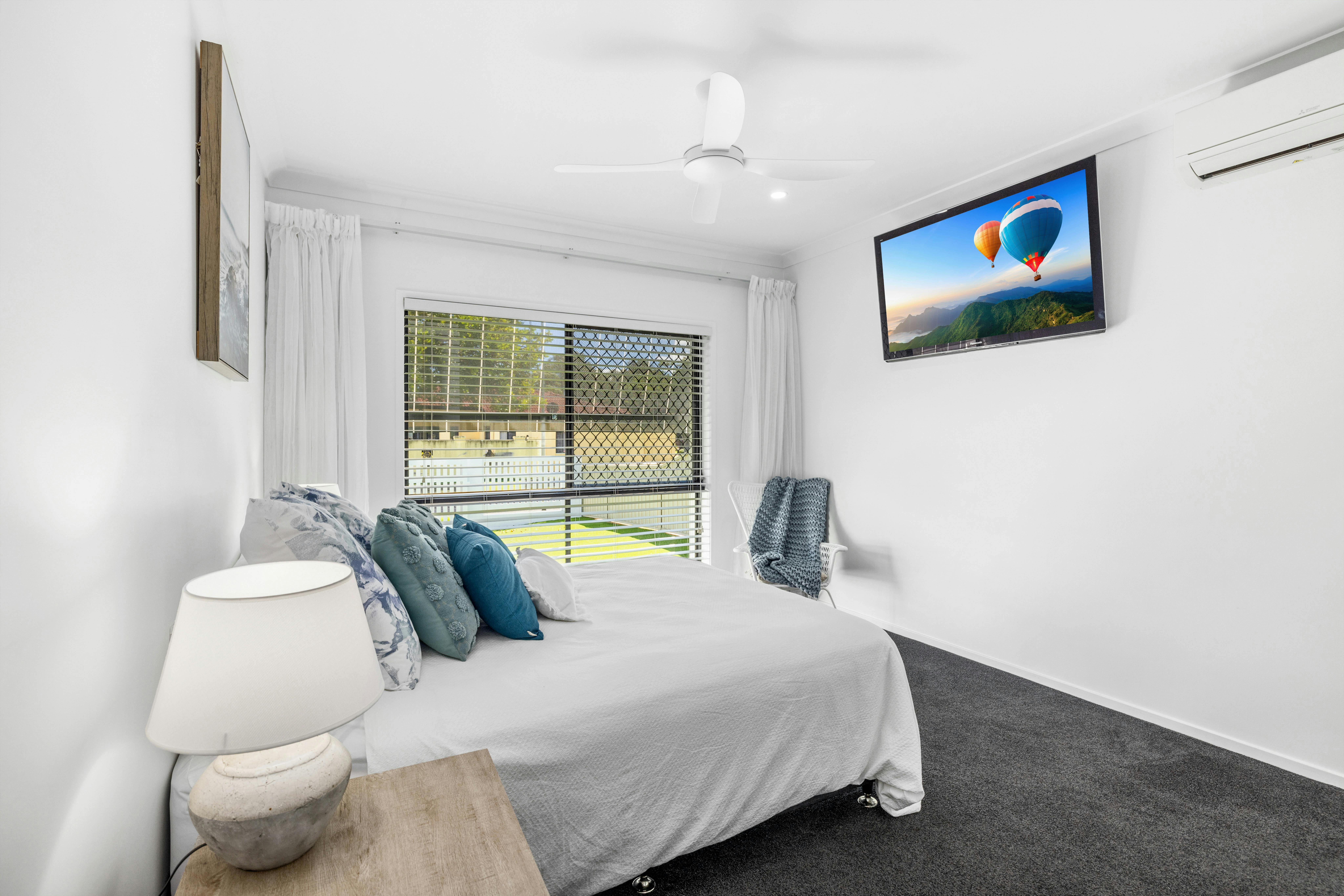 Opulent Canal-Front Retreat