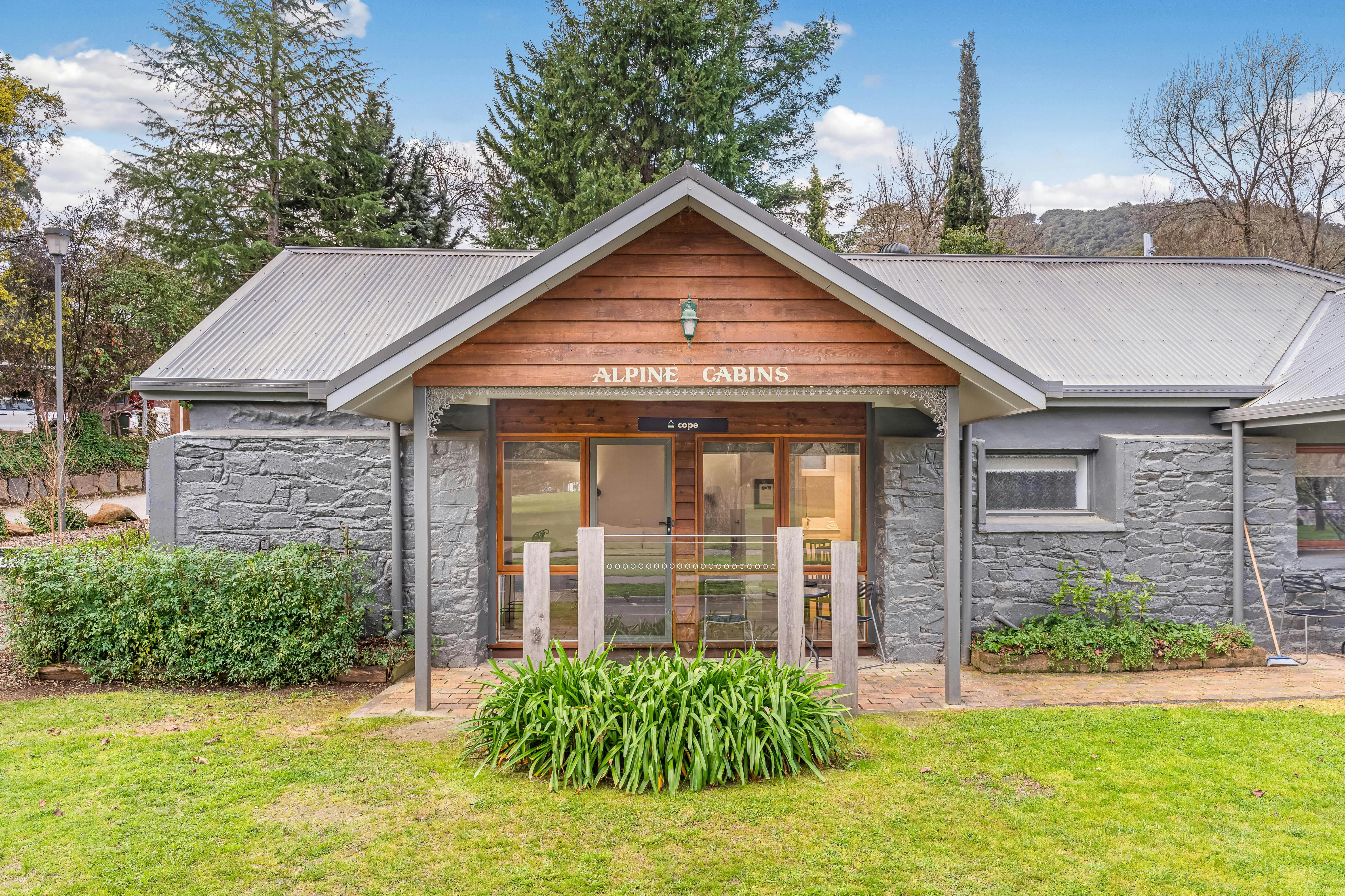 Studio Unit | Tasman Holiday Parks - Bright