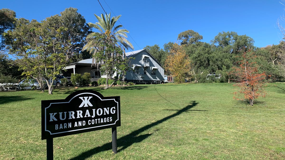 Kurrajong Barn and Cottages