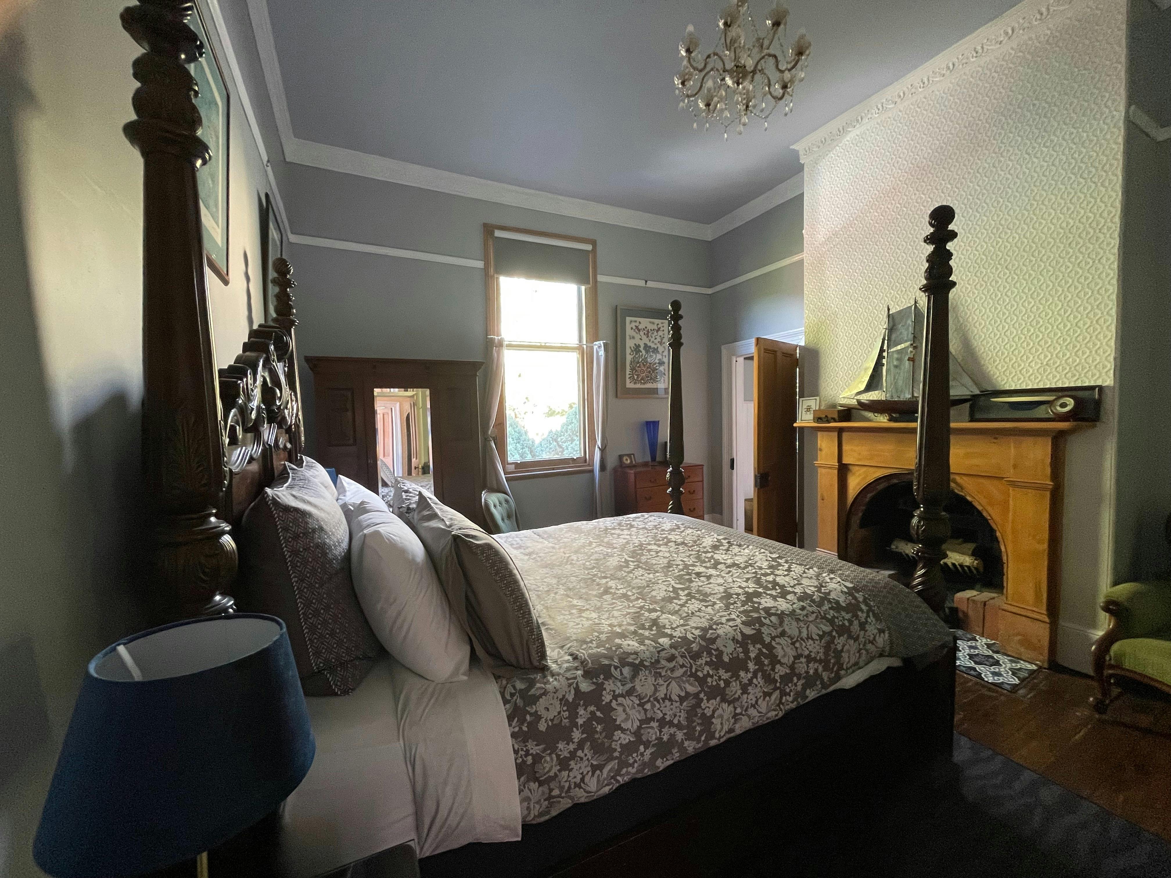 With four poster bed, Large room with original safe