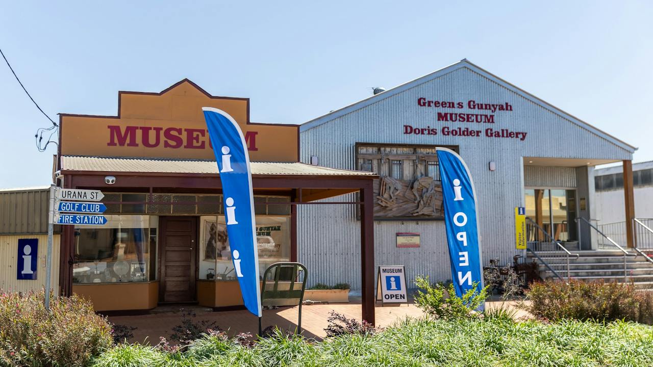 Greens Gunyah Museum