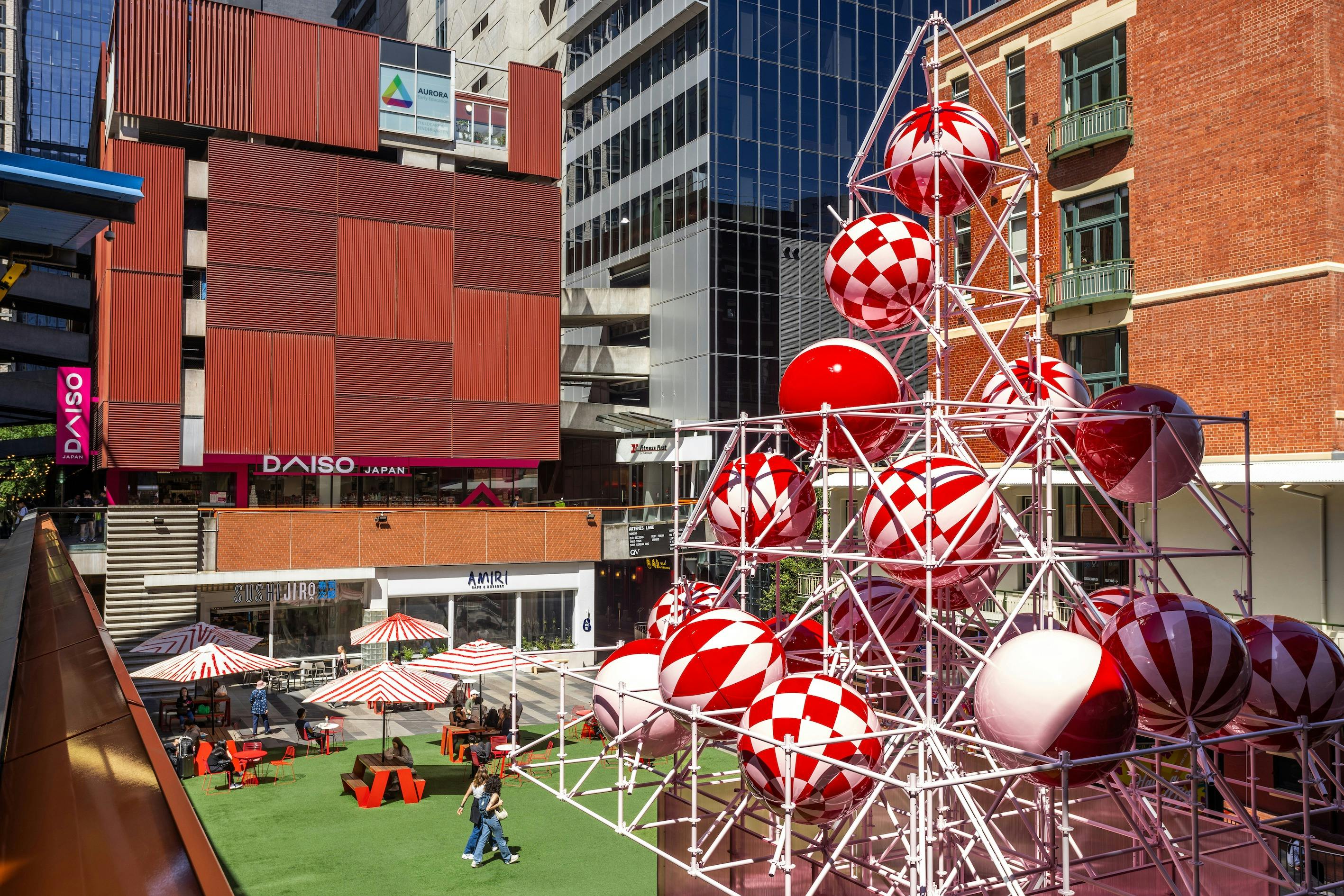 QV Melbourne Christmas Sculpture