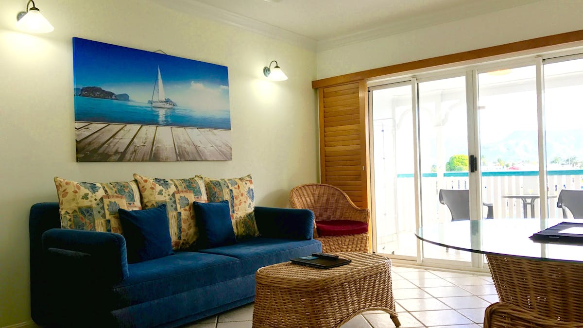 1 bedroom unit living room