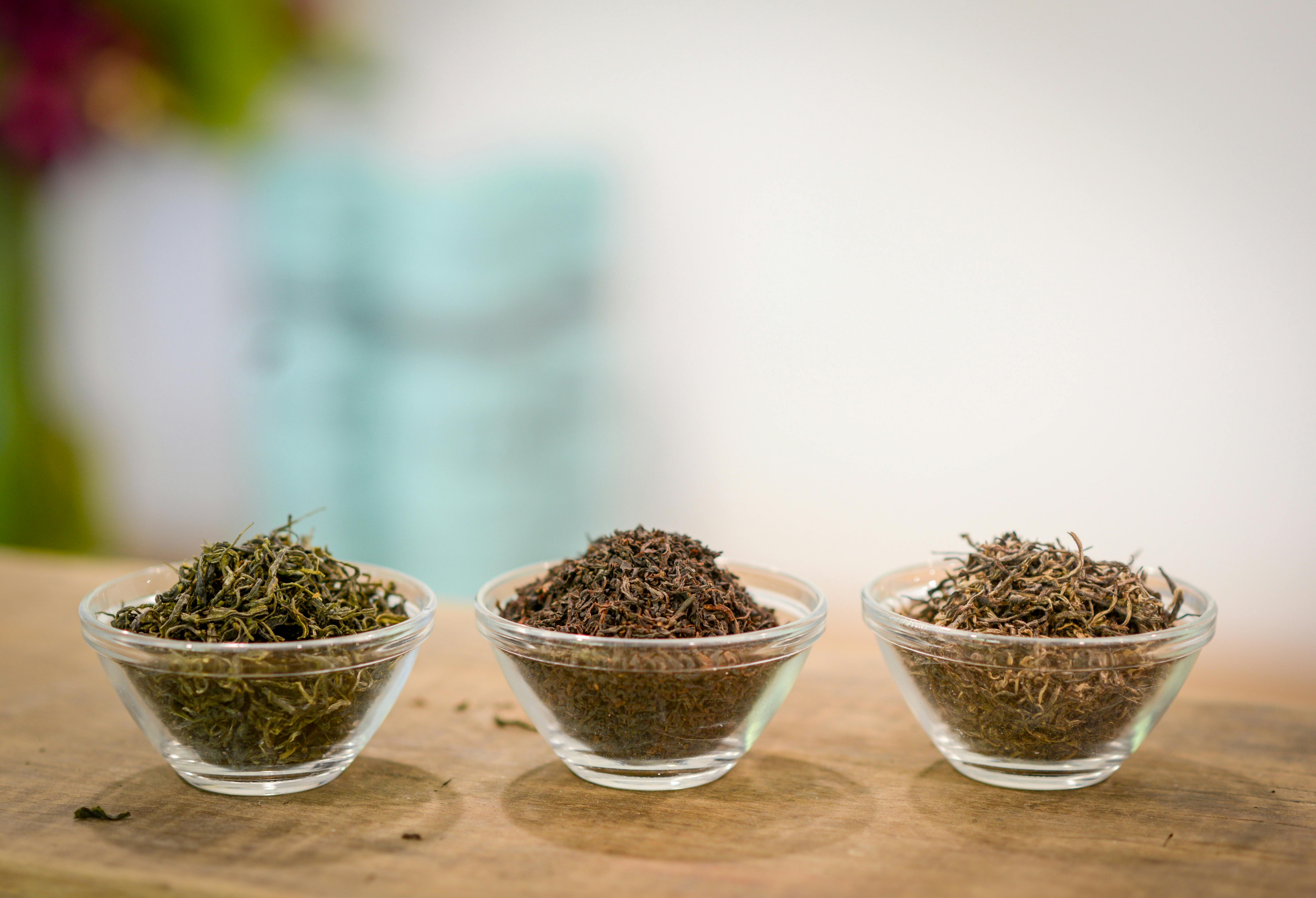 3 bowls of 3 different categories of tea