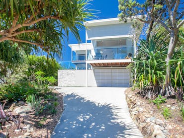 Spacious, Modern Home in Sunshine Beach Spacious, Modern Home in Sunshine Beach