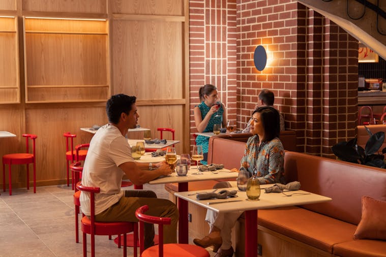 Market Meander Bar and Eatery