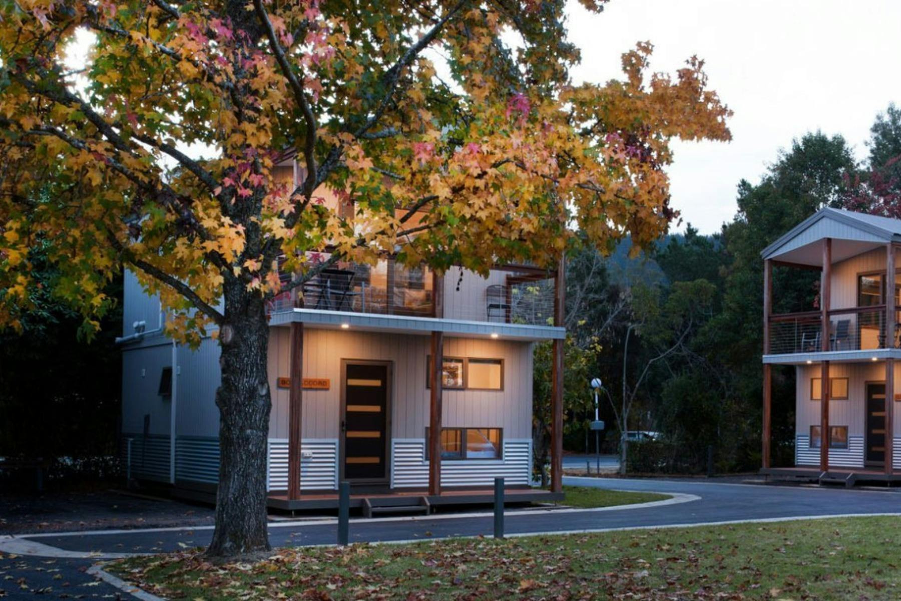 Three Bedroom Spa Townhouse | Tasman Holiday Parks - Bright