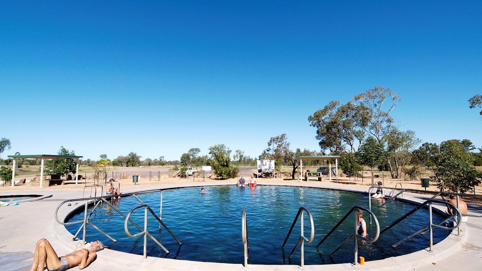 Lightning Ridge Bore Baths