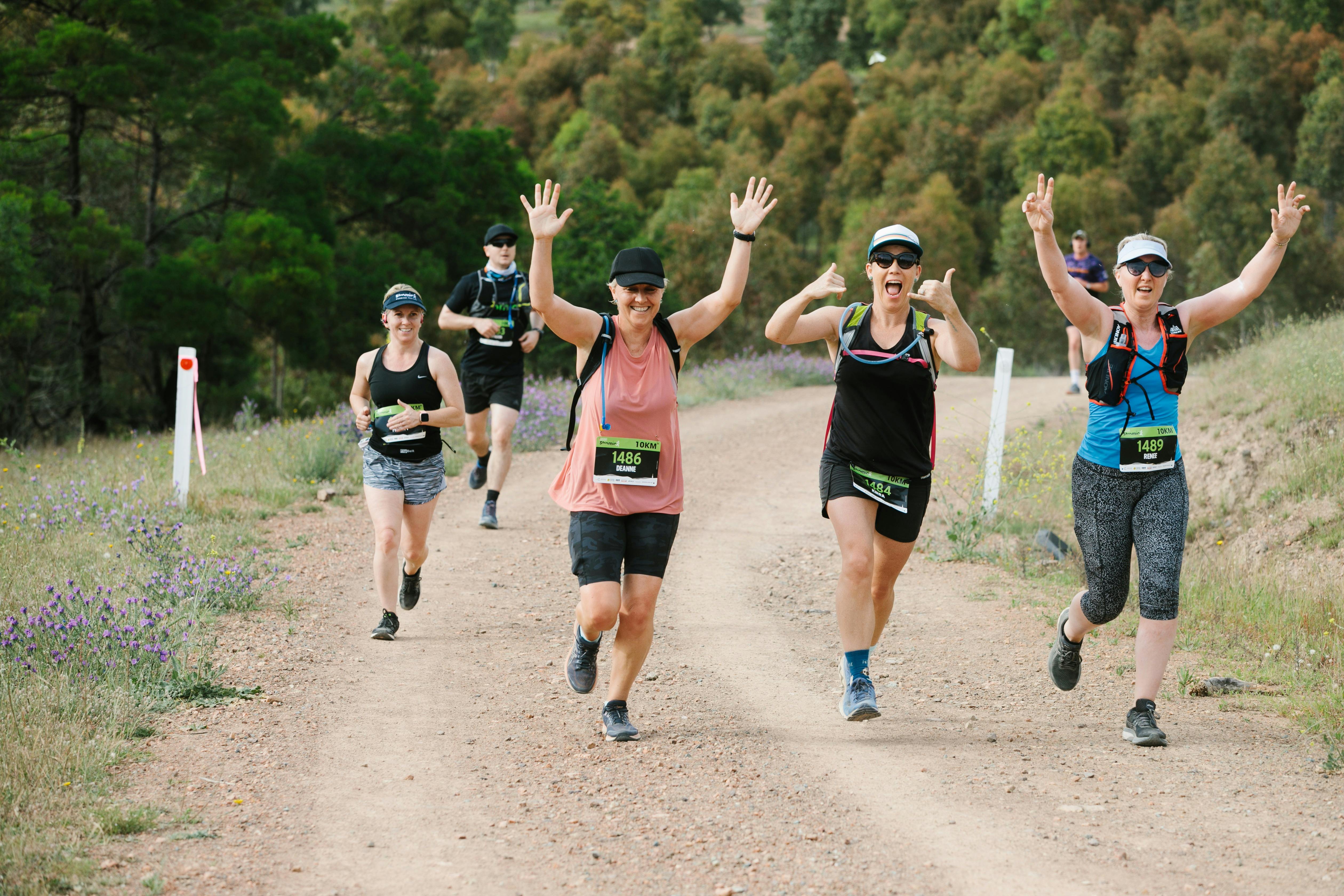 runners on fire trails