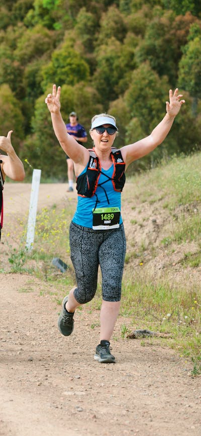 runners on fire trails